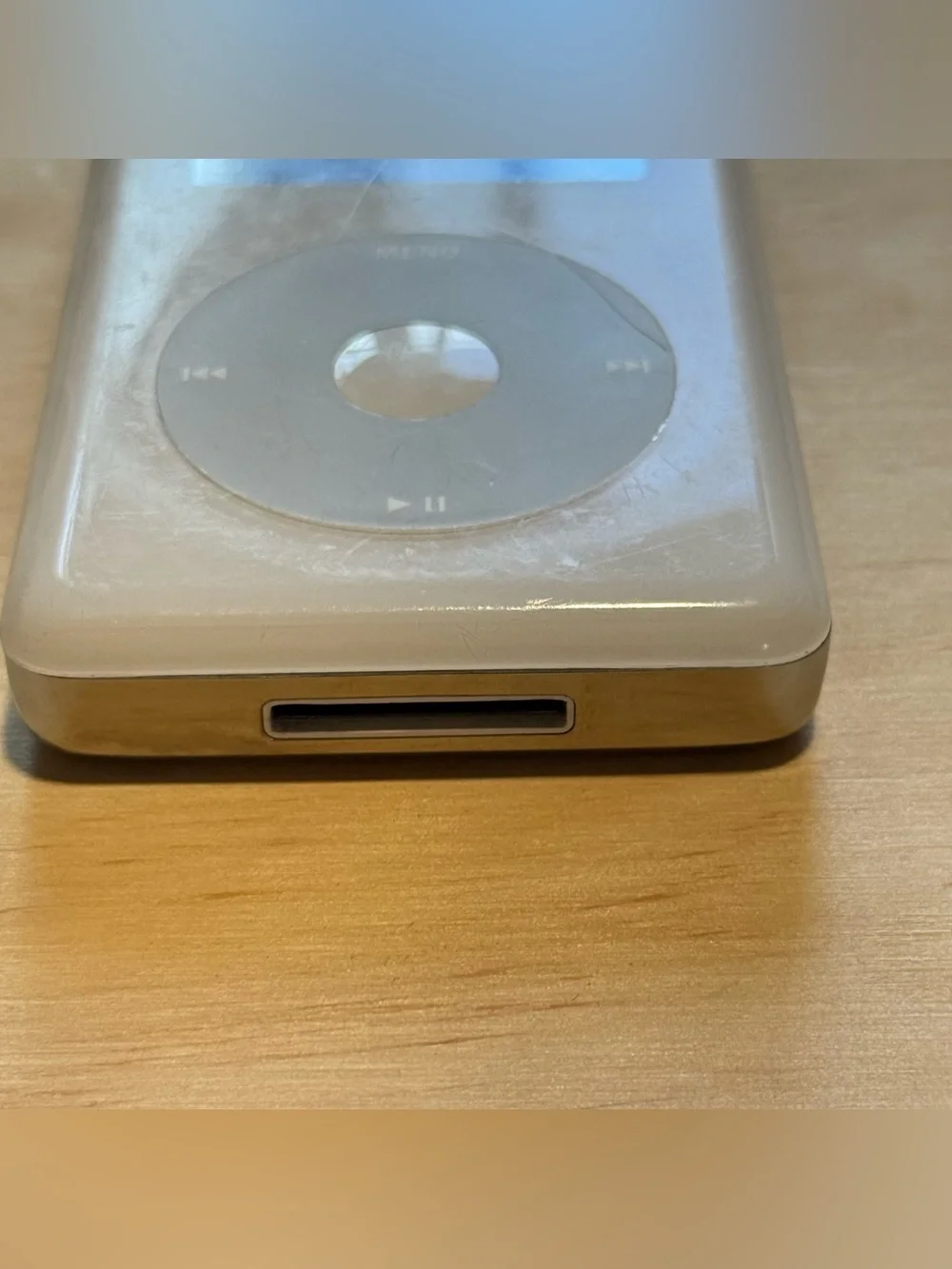 iPod Classic 4thGen 20GB Wht Model:A1059 Tested Good Battery 10-12hr w/3600Song!